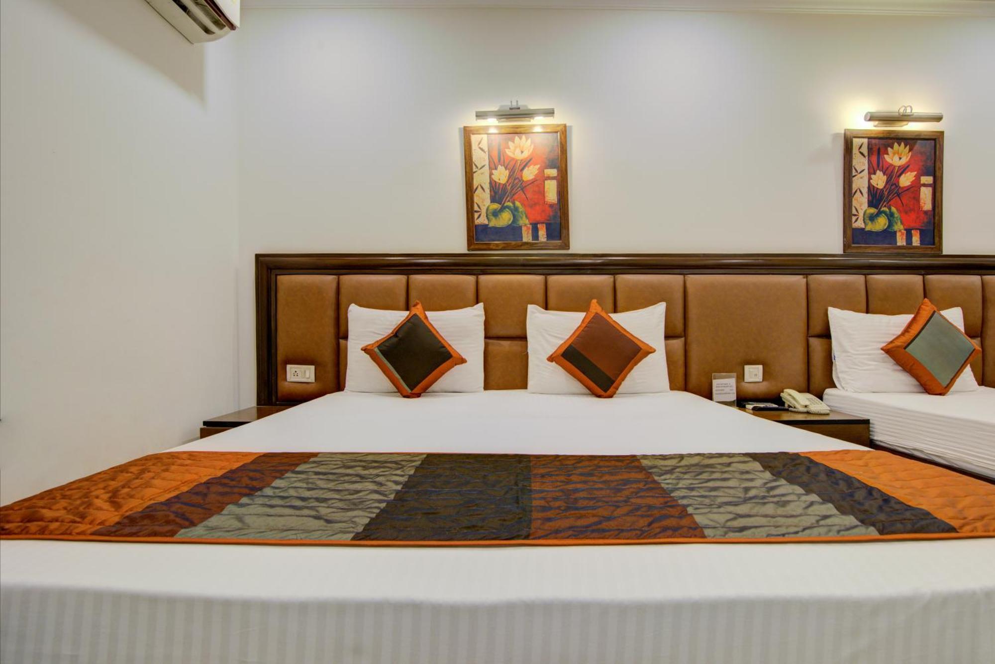 Airport La Sapphire Hotel & Restaurant New Delhi Eksteriør billede